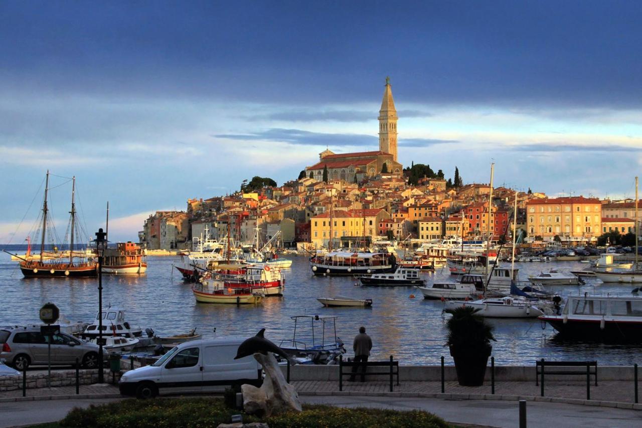 Apartments And Rooms By The Sea Rovinj - 19183 외부 사진